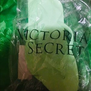 Victoria Secret -Pink Flip Flops.